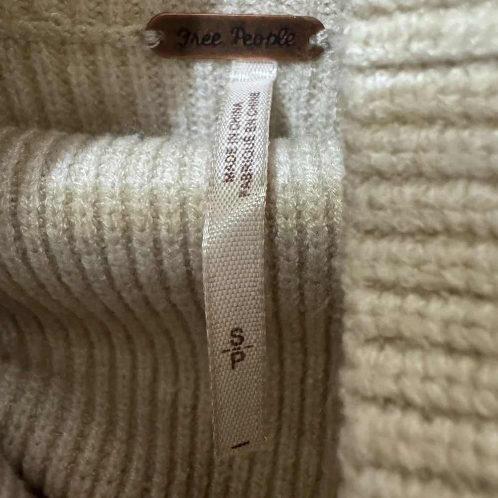 Free People Oversized Cowl Neck Cream Sweater Size Small